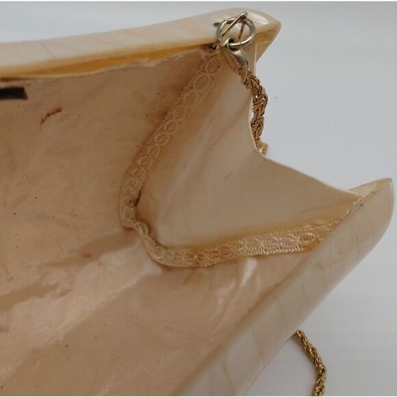 VINTAGE LISETTE Rare 1950s Blush Mother of Pearl & Lucite Clutch Gold Hardware - Picture 5 of 16